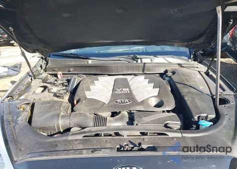 2015 Kia K900 Luxury из США, поврежденный, VIN KNALW4D41F6017277